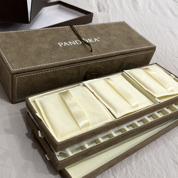 PANDORA  JEWELRY LEATHER BOX WITH 3 TRAYS - Picture 13 of 15
